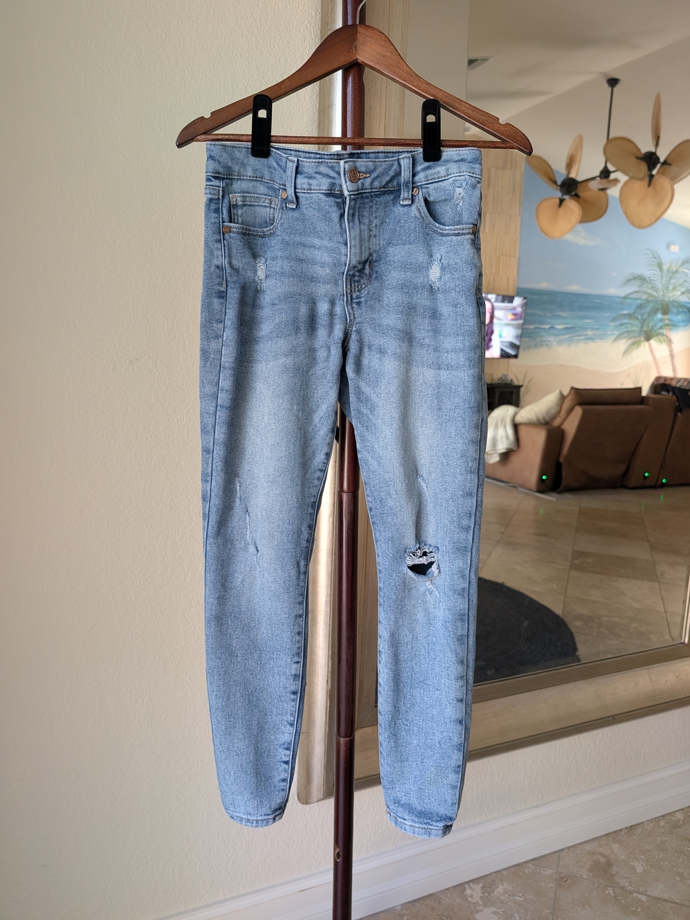 Kendall & Kylie Light Blue Skinny Distressed Jeans